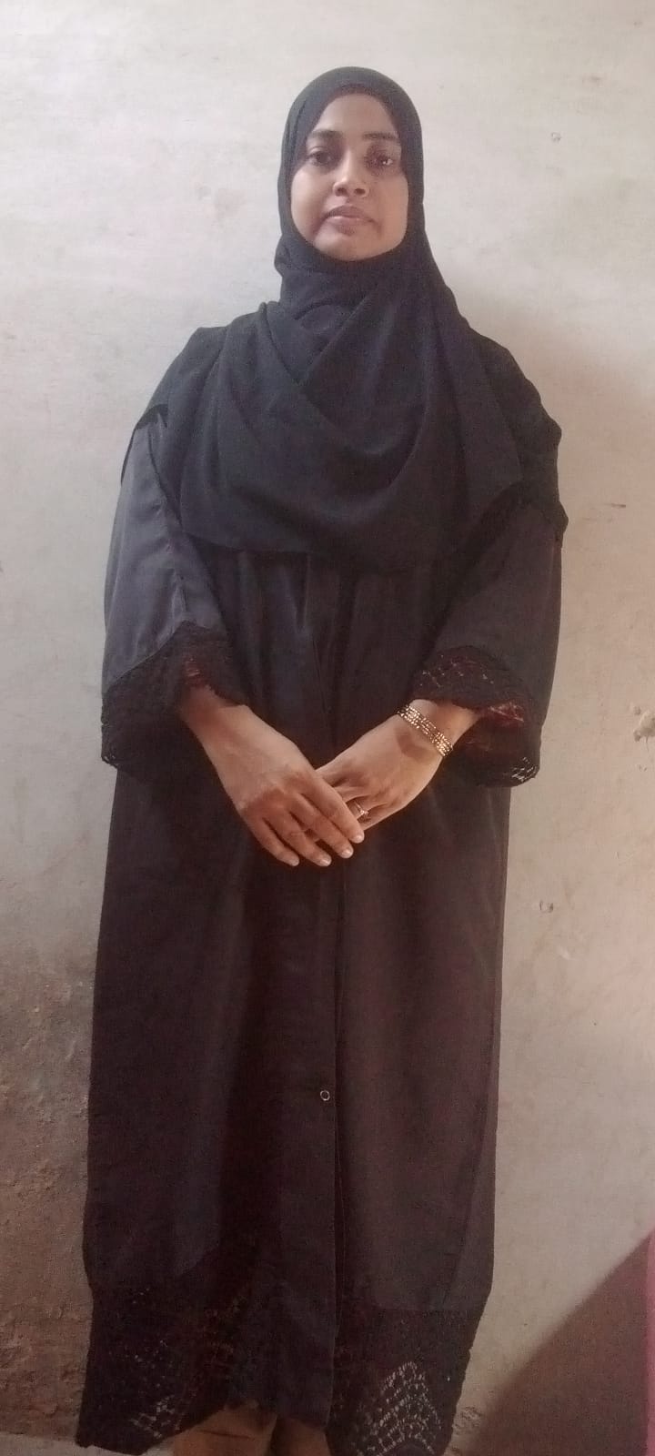 HIRA AROOJ